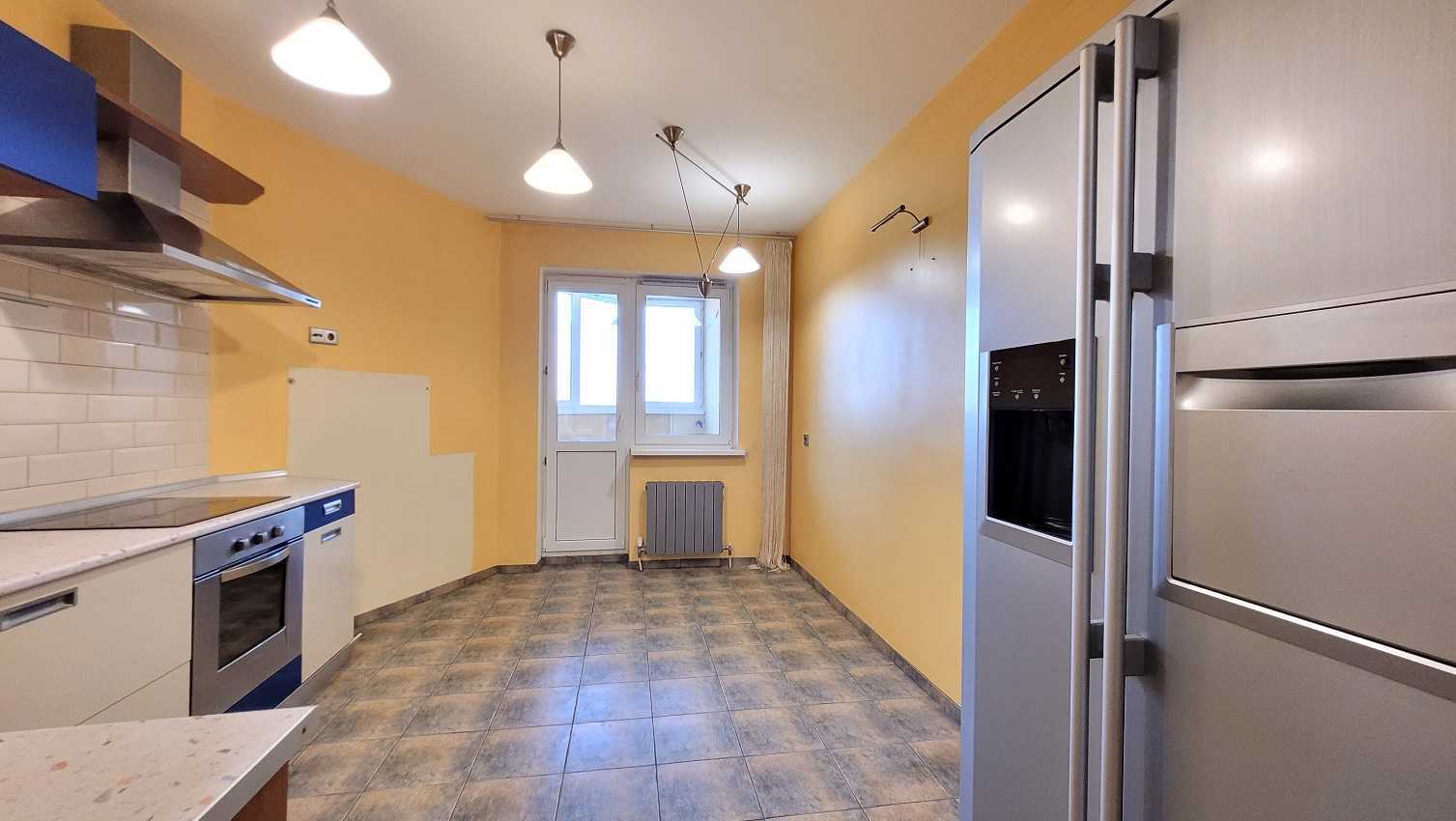 Продажа 3-комнатной квартиры 107 м², Евгения Сверстюка ул., 52В