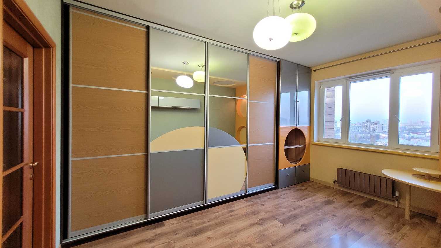 Продажа 3-комнатной квартиры 107 м², Евгения Сверстюка ул., 52В