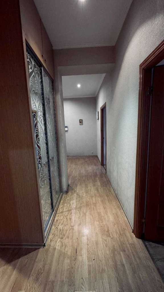 Продажа 3-комнатной квартиры 82 м², Искровская ул., 1