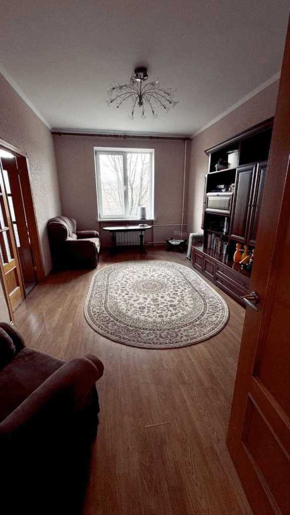 Продажа 3-комнатной квартиры 82 м², Искровская ул., 1