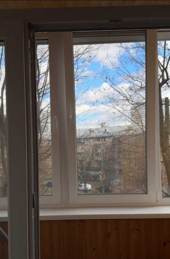 Продажа 3-комнатной квартиры 82 м², Искровская ул., 1