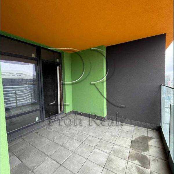 Продажа 2-комнатной квартиры 91 м², Причальная ул., 8