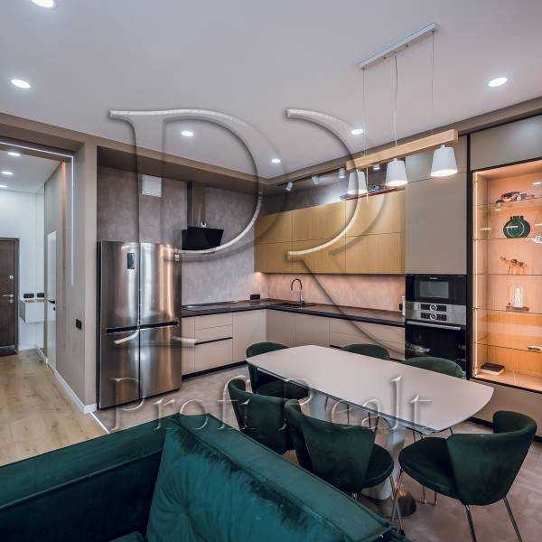 Продажа 3-комнатной квартиры 93 м², Никольско-Слободская ул., 3А