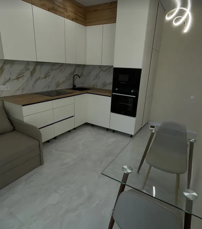 Продажа 1-комнатной квартиры 42 м², Краснова ул.