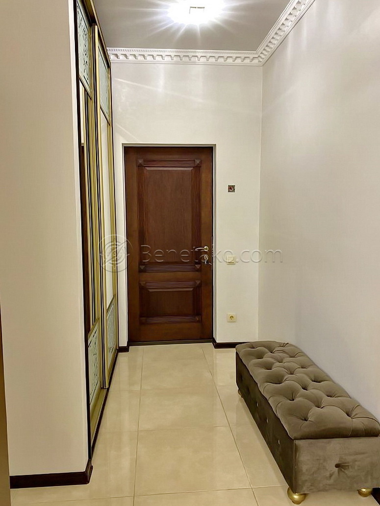 Оренда 4-кімнатної квартири 130 м², Греческая вул., 1А