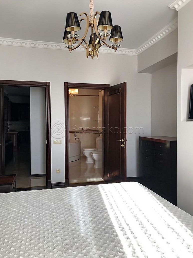 Оренда 4-кімнатної квартири 130 м², Греческая вул., 1А