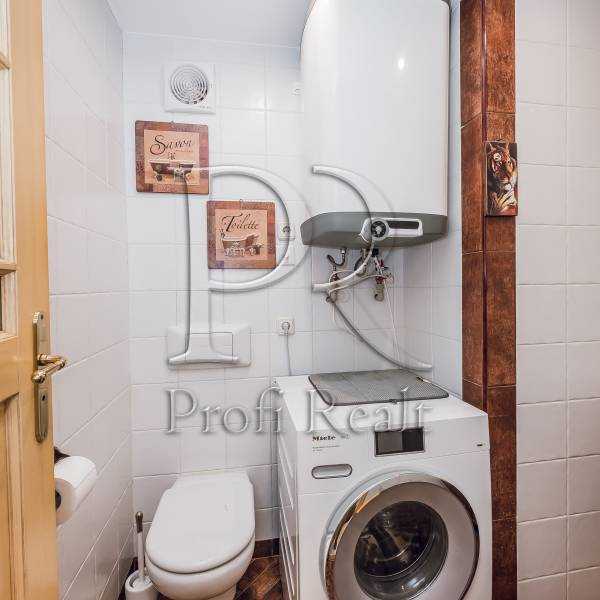 Продажа 3-комнатной квартиры 147 м², Драгоманова ул., 17