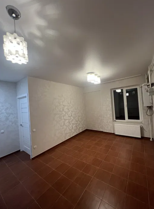 Продажа 1-комнатной квартиры 34 м², Инглези ул.