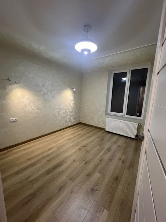 Продажа 1-комнатной квартиры 34 м², Инглези ул.