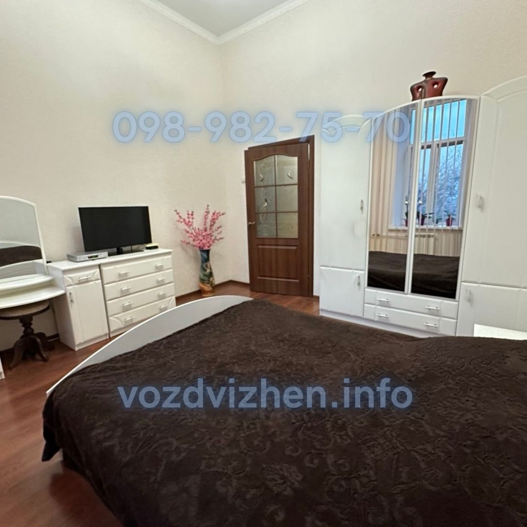 Продажа 2-комнатной квартиры 60.5 м², Малая Житомирская ул., 7