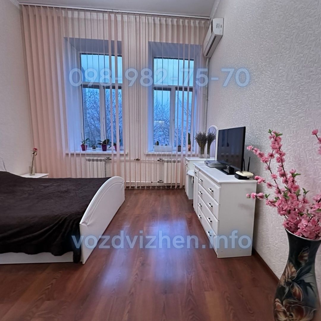 Продажа 2-комнатной квартиры 60.5 м², Малая Житомирская ул., 7