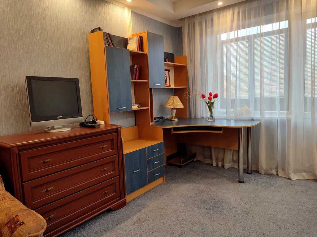 Аренда 1-комнатной квартиры 40 м², Литвиненко-Вольгемут ул., 5