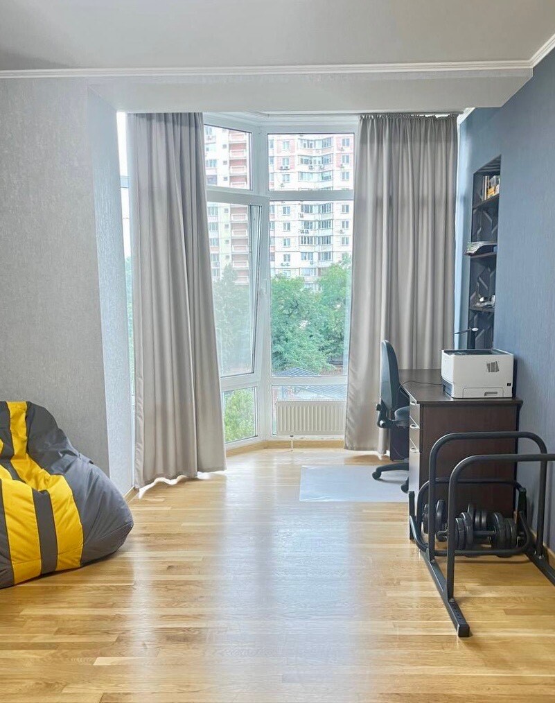 Аренда 2-комнатной квартиры 85 м², Юлії Зданової вул., 54