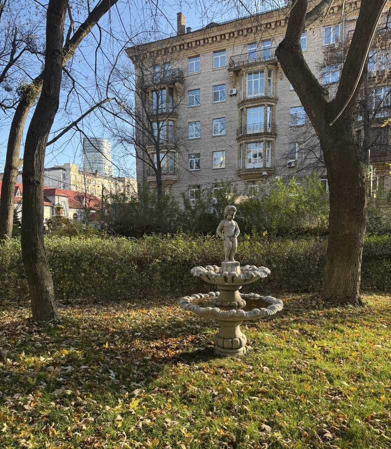 Продажа 2-комнатной квартиры 75 м², Академика Богомольца ул., 7/14