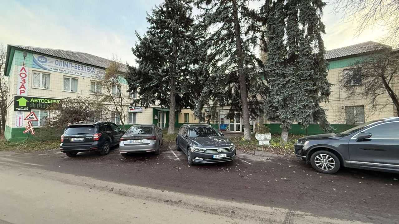 Продаж офісу 1235 м², Льва Толстого вул., 63