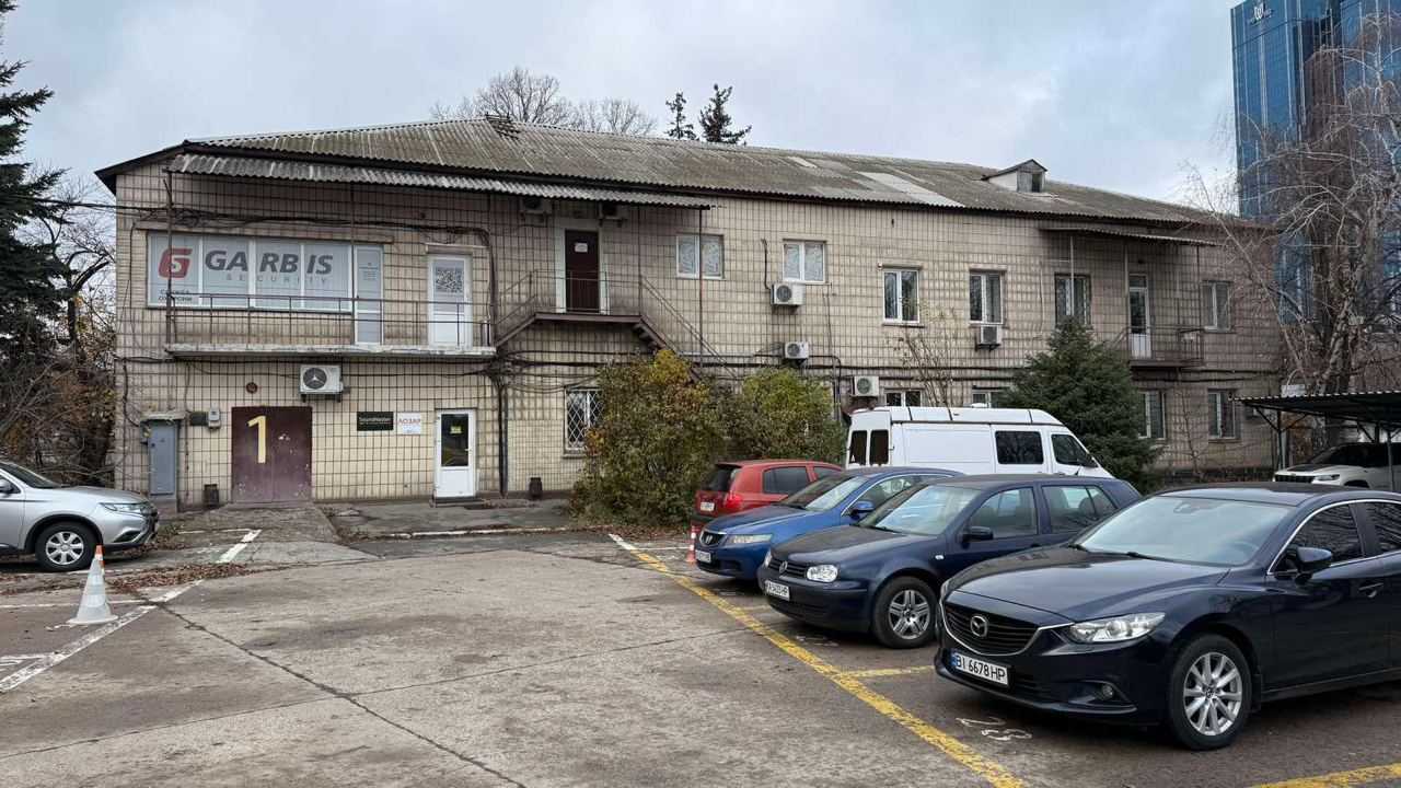 Продаж офісу 1235 м², Льва Толстого вул., 63