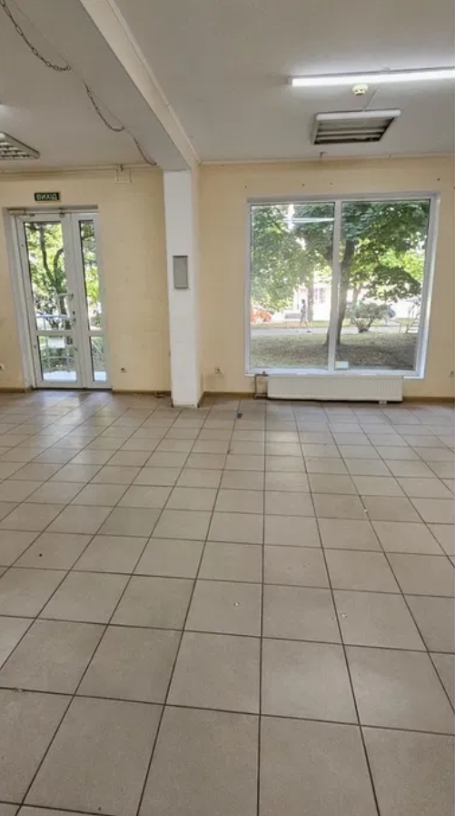 Аренда торгового помещения 50 м², Академика Королева ул.