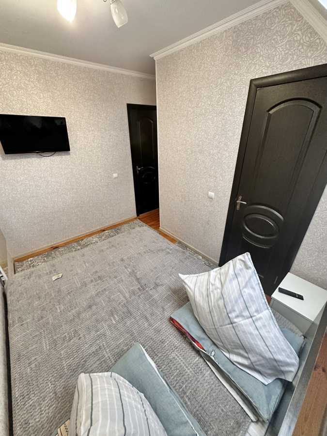 Дом посуточно 200 м², Легоцького, 71