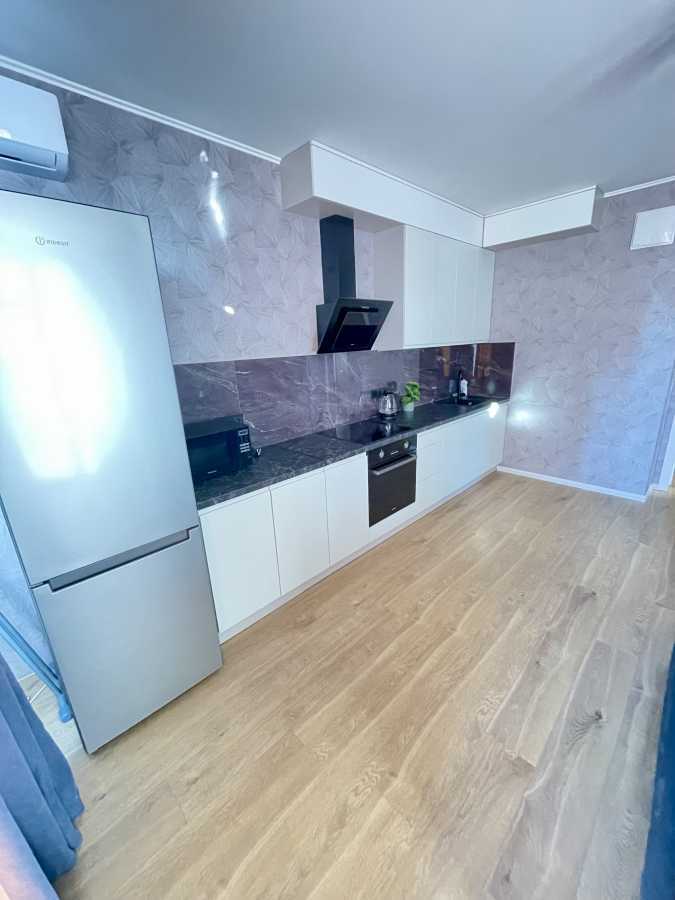 Аренда 2-комнатной квартиры 69 м², Александра Олеся ул., 10