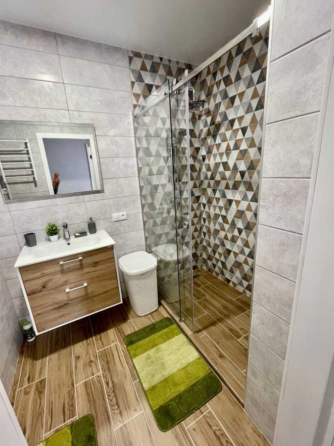 Аренда 2-комнатной квартиры 69 м², Александра Олеся ул., 10