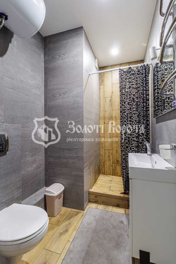 Продаж 3-кімнатної квартири 103.5 м², Балтійський пров., 3А