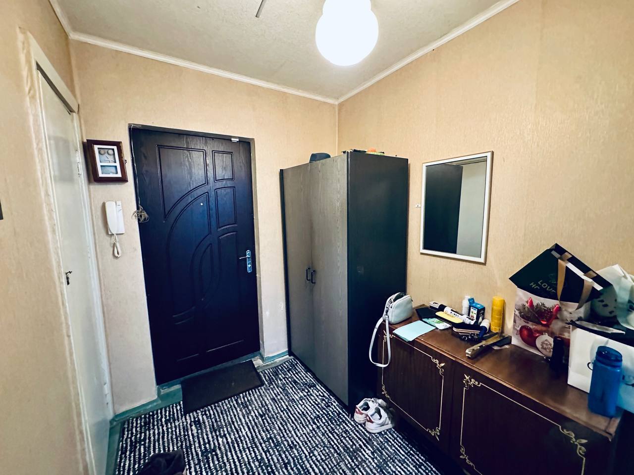 Продажа 1-комнатной квартиры 40 м², Менахем-Мендл Шнеерсона ул.