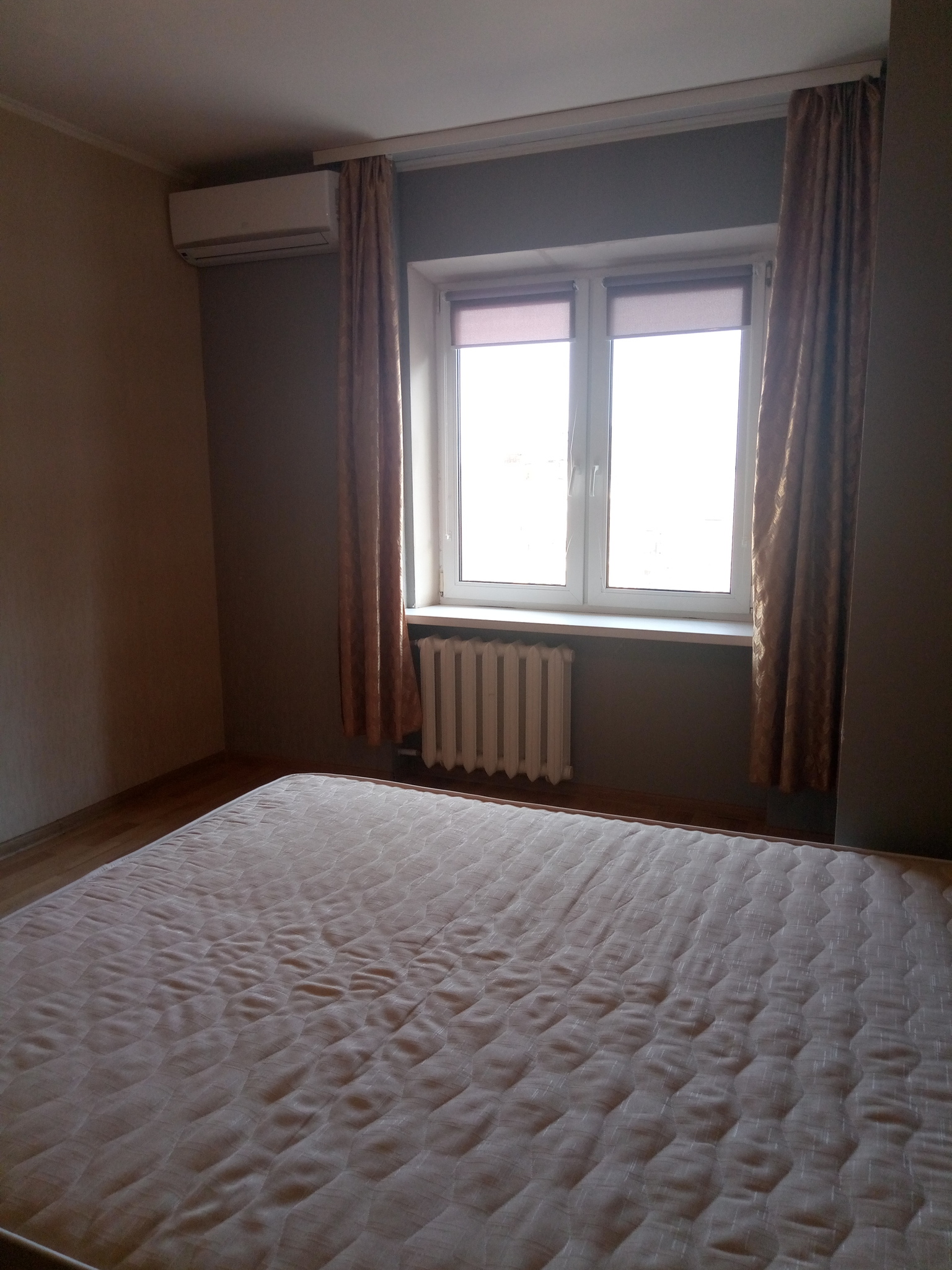 Аренда 1-комнатной квартиры 45 м², Драгоманова ул., 1Г