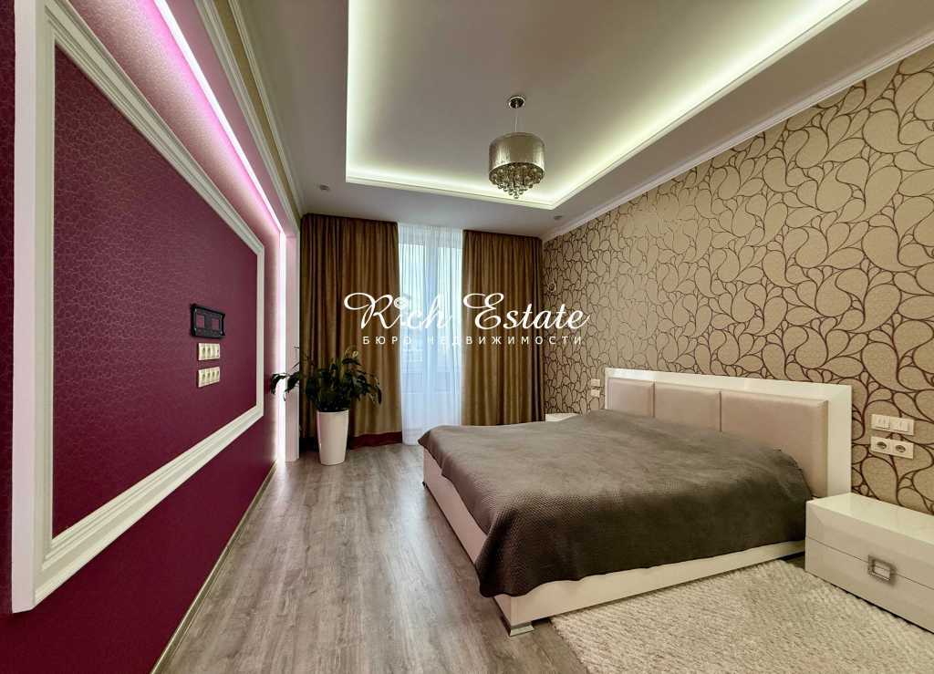 Продажа 3-комнатной квартиры 113.7 м², Вышгородская ул., 45/4