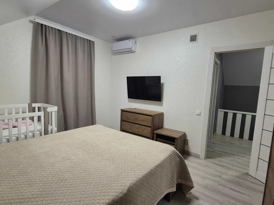 Оренда котеджу 110 м², Орхідейна вул.