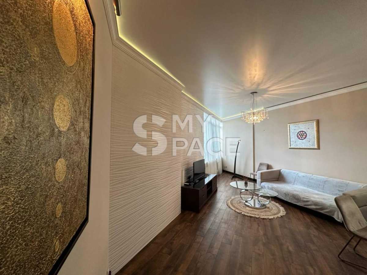 Продажа 3-комнатной квартиры 108 м², Щорса, 44А