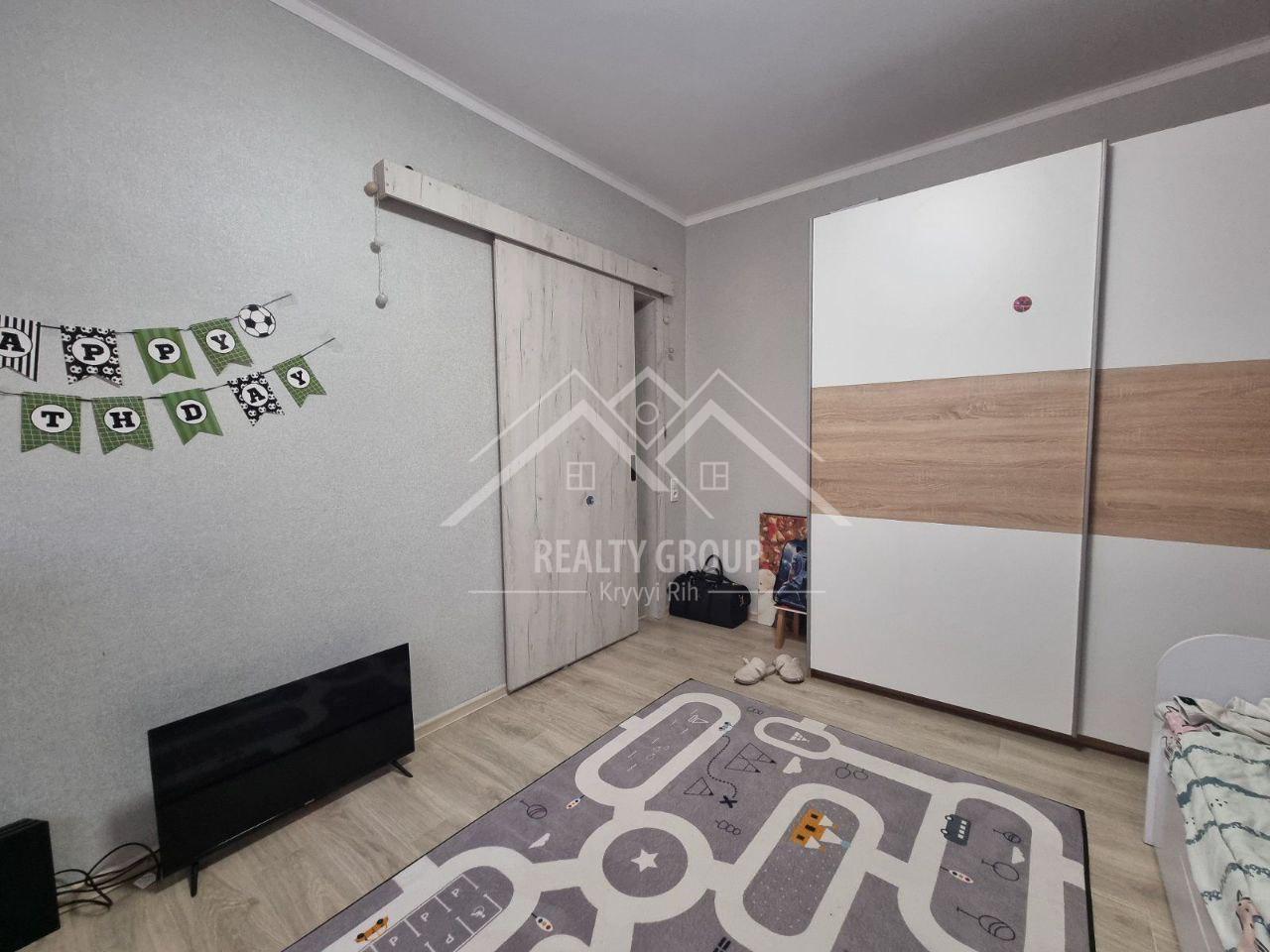 Продажа 2-комнатной квартиры 52 м², Вячеслава Черновола ул.