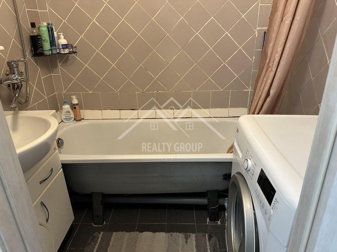 Продажа 2-комнатной квартиры 52 м², Вячеслава Черновола ул.