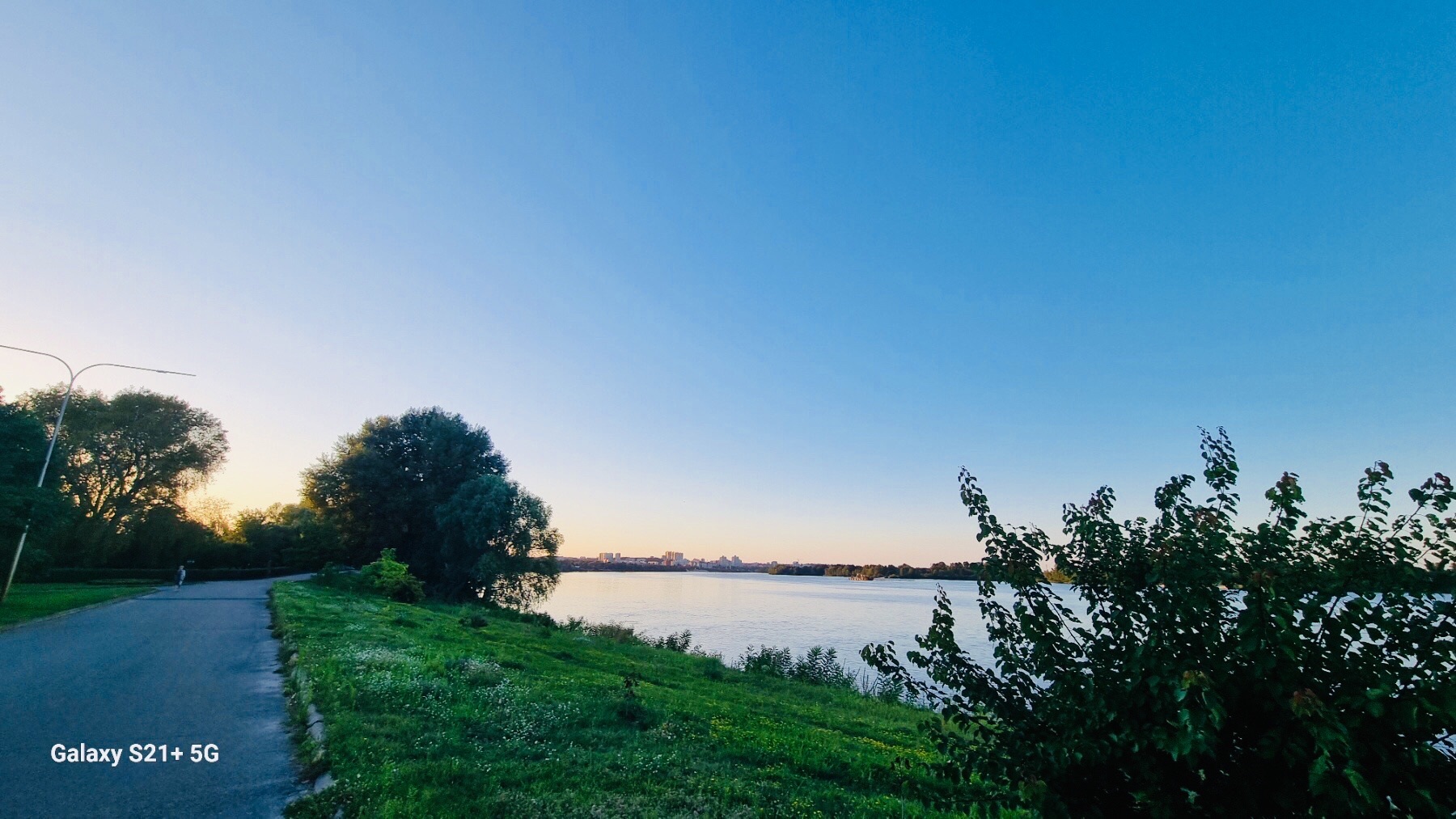 Продажа участка под индивидуальное жилое строительство 8 соток, Богатырская ул.