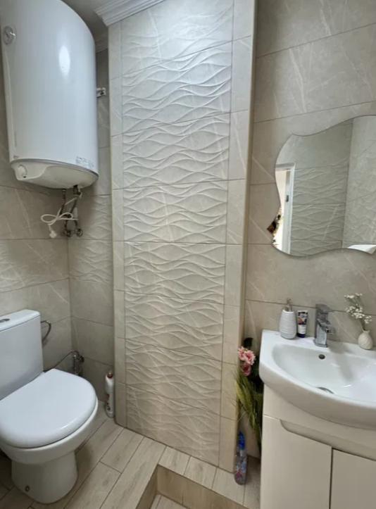 Продаж офісу 58 м², Массив Радужный вул.