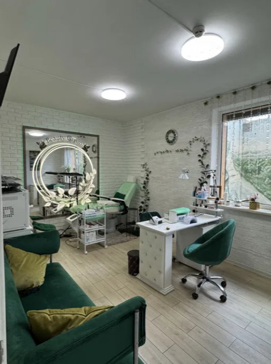 Продаж офісу 58 м², Массив Радужный вул.