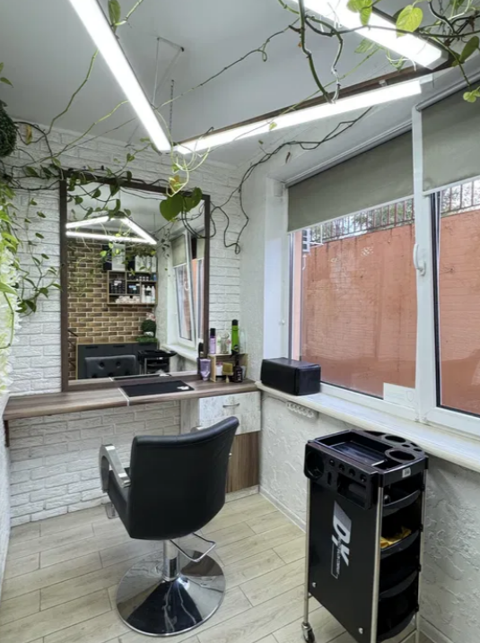 Продаж офісу 58 м², Массив Радужный вул.