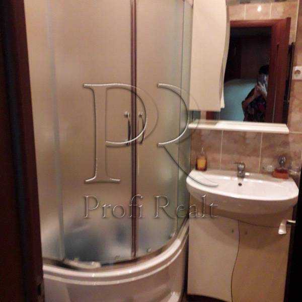 Продаж 3-кімнатної квартири 56 м², Берестейский, 79