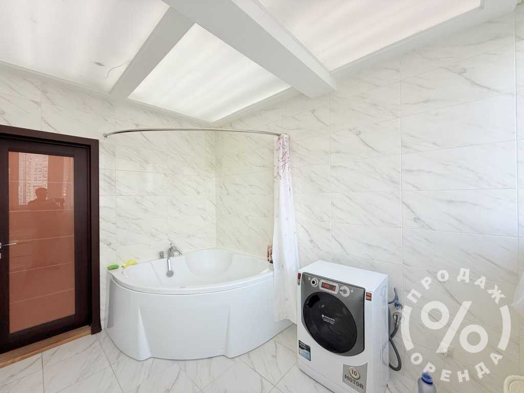 Продаж 3-кімнатної квартири 106 м², Юрія Шумського вул., 5