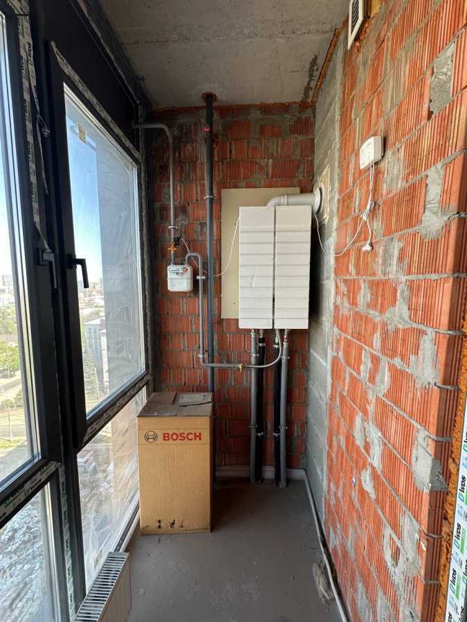 Продажа 3-комнатной квартиры 70 м², Короленко пер., 22А