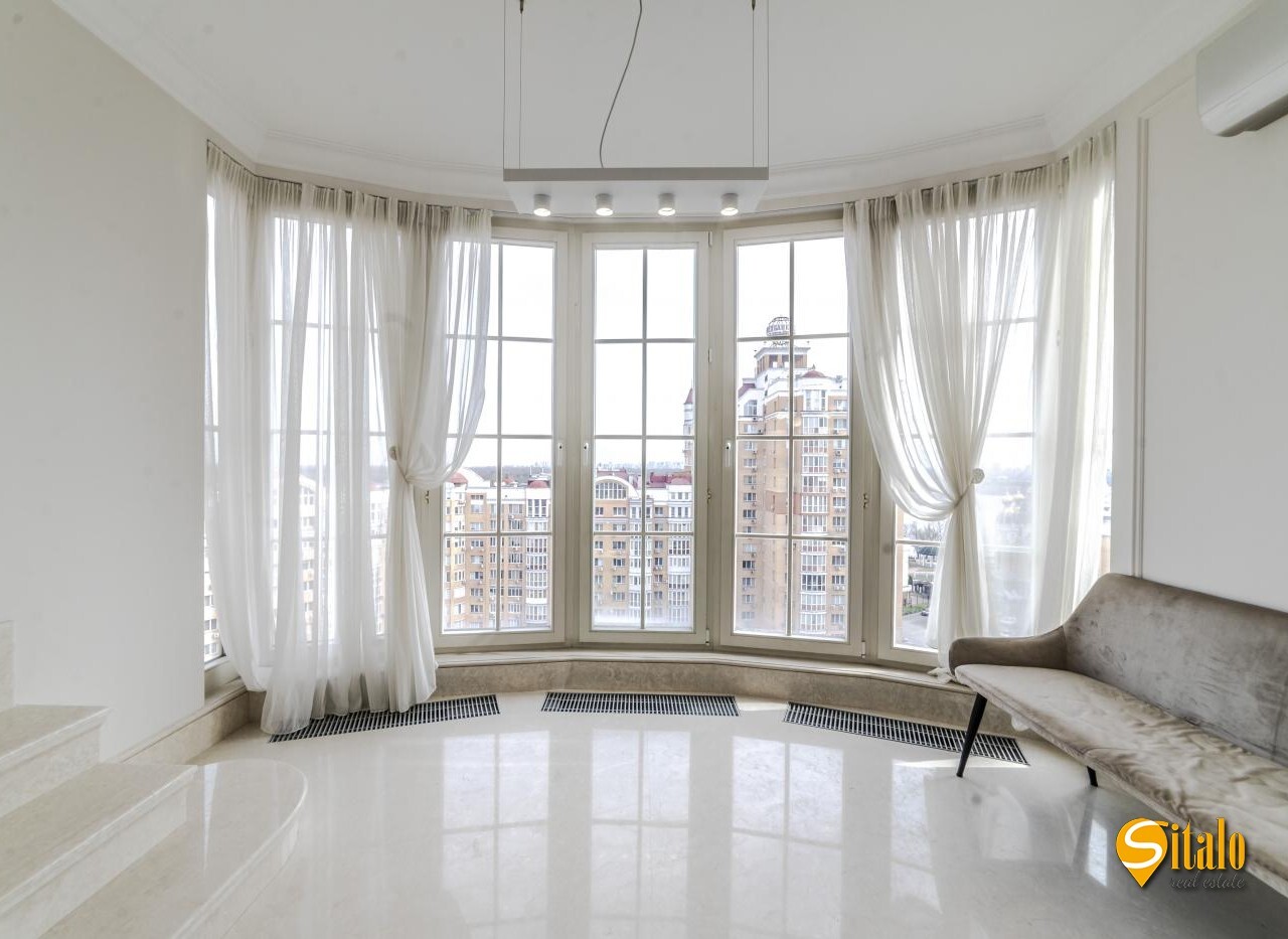 Продажа 5-комнатной квартиры 330 м², Героев Сталинграда просп.