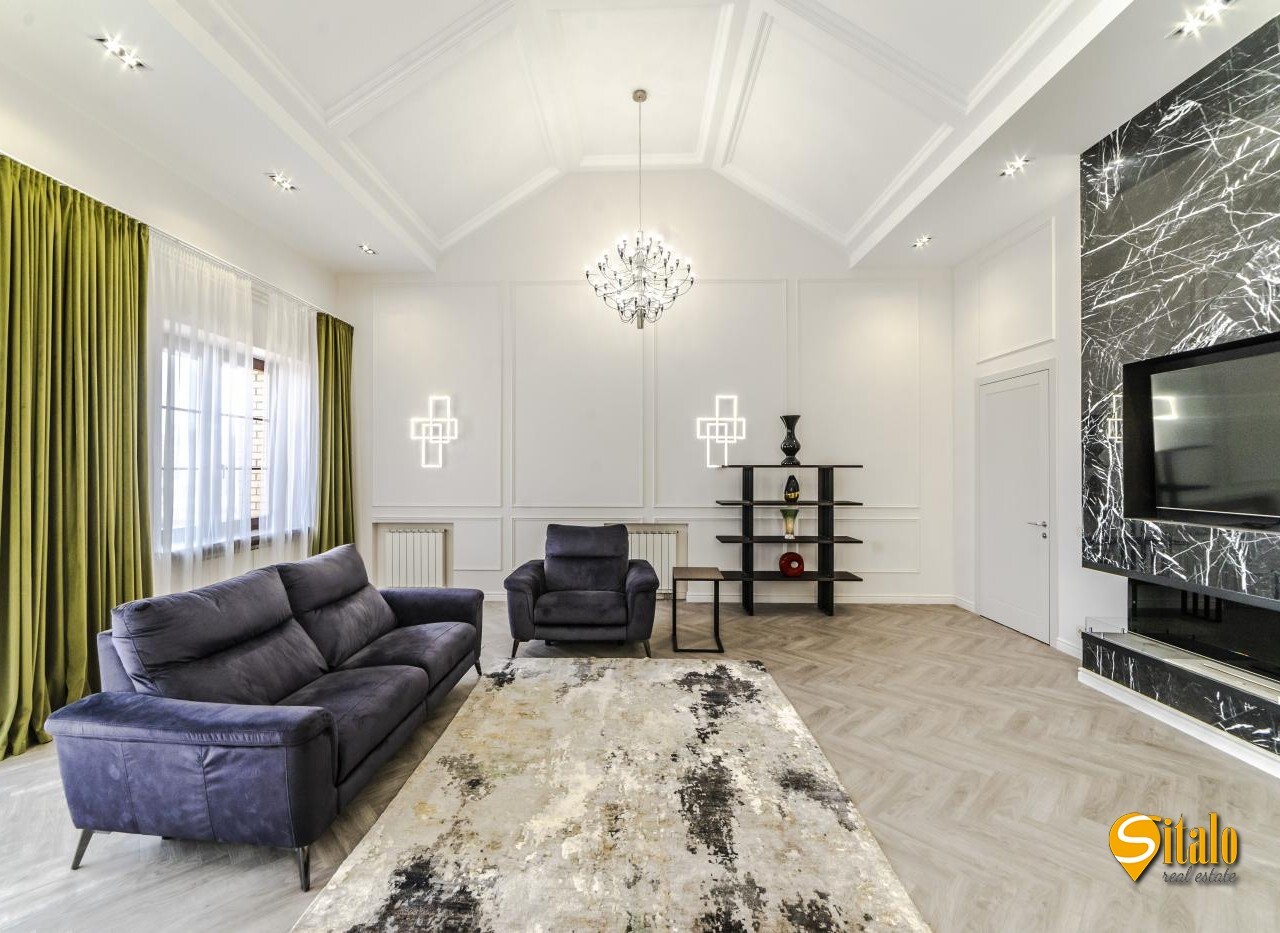 Продажа 5-комнатной квартиры 330 м², Героев Сталинграда просп.