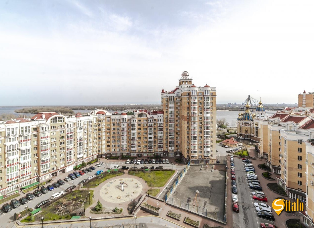 Продажа 5-комнатной квартиры 330 м², Героев Сталинграда просп.