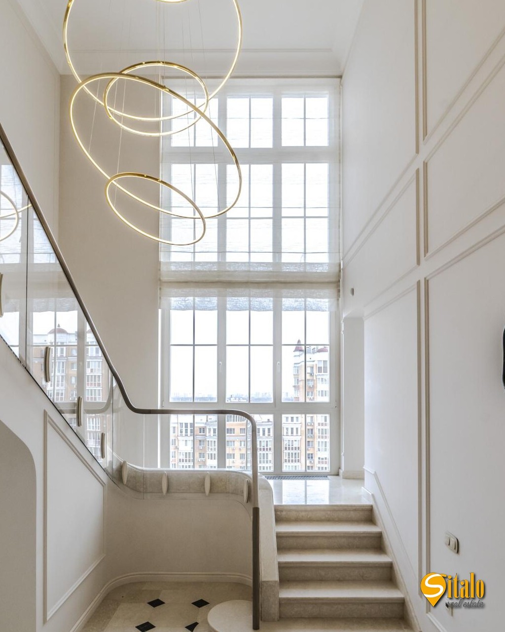 Продажа 5-комнатной квартиры 330 м², Героев Сталинграда просп.