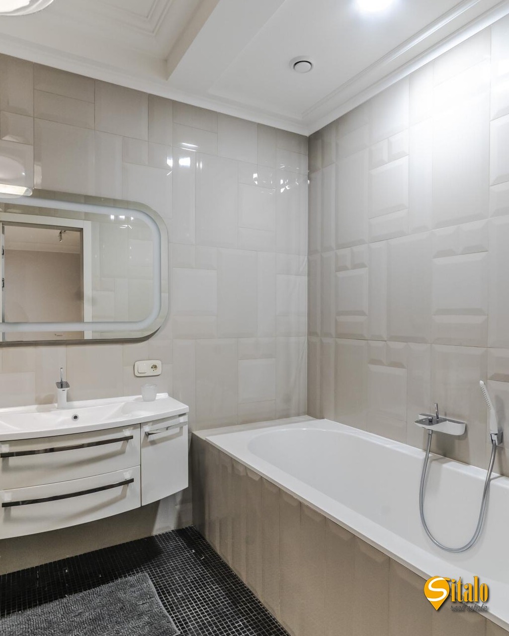 Продажа 5-комнатной квартиры 330 м², Героев Сталинграда просп.