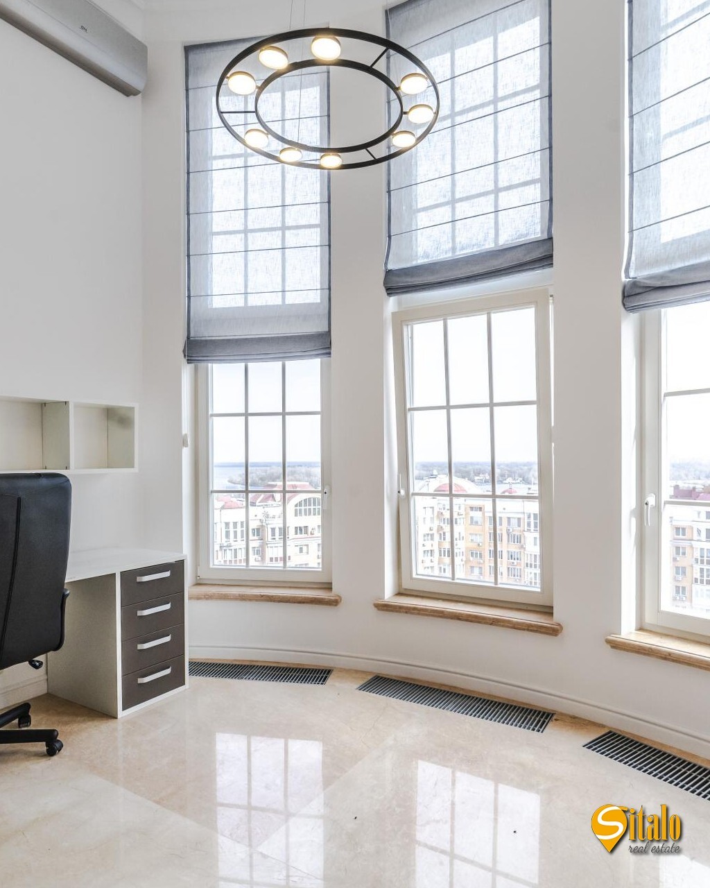 Продажа 5-комнатной квартиры 330 м², Героев Сталинграда просп.