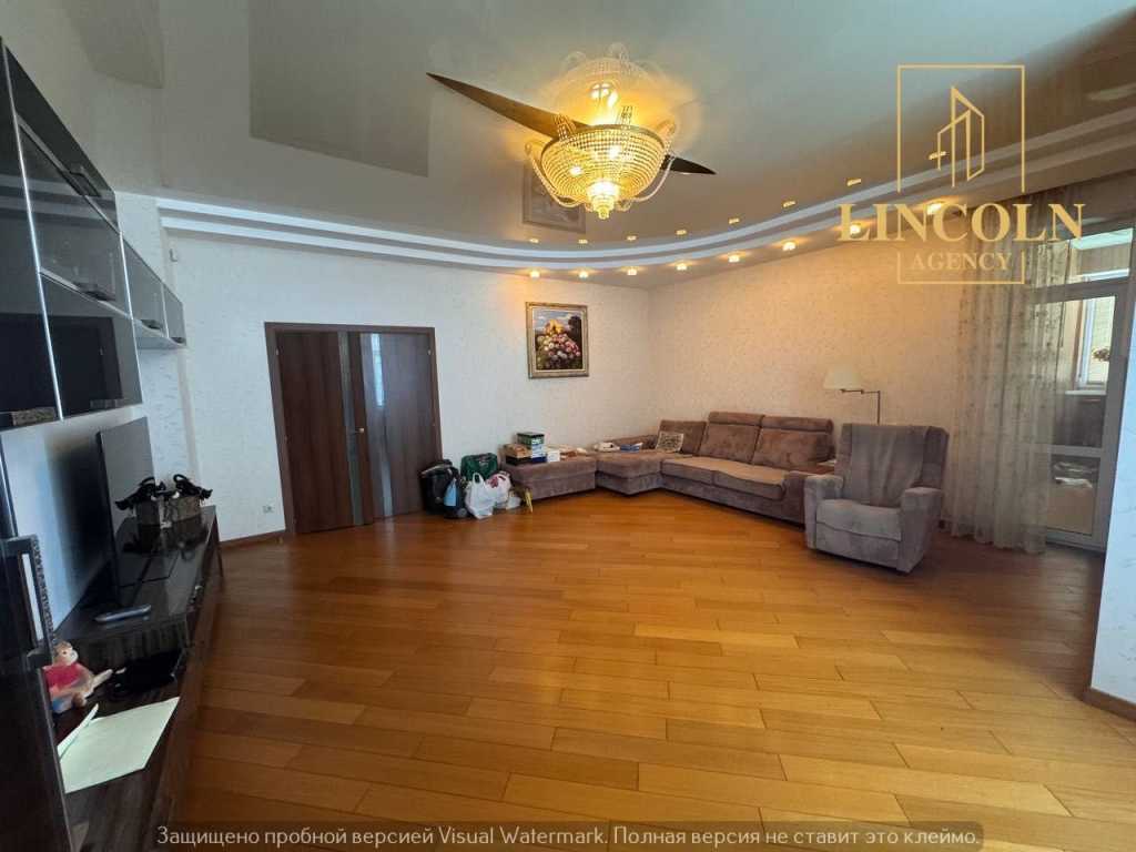 Продажа 3-комнатной квартиры 130 м², Соломенская ул., 15А