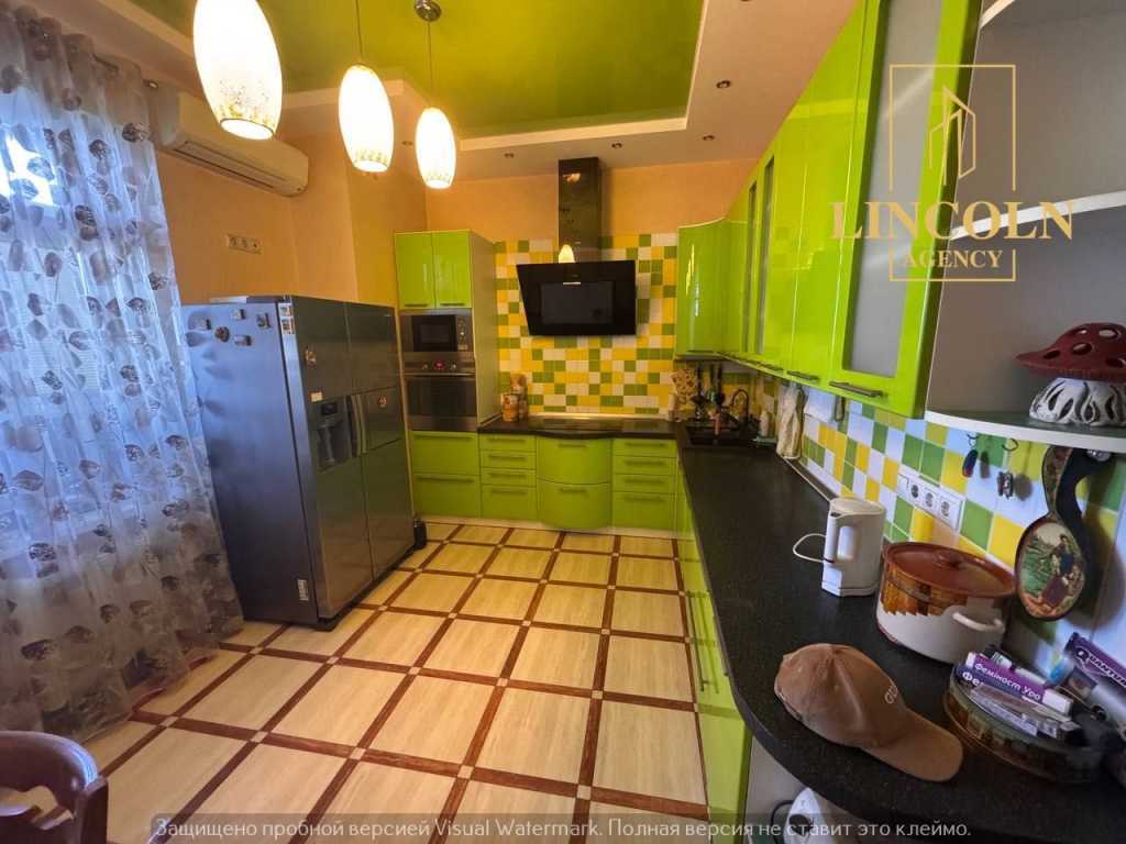 Продажа 3-комнатной квартиры 130 м², Соломенская ул., 15А