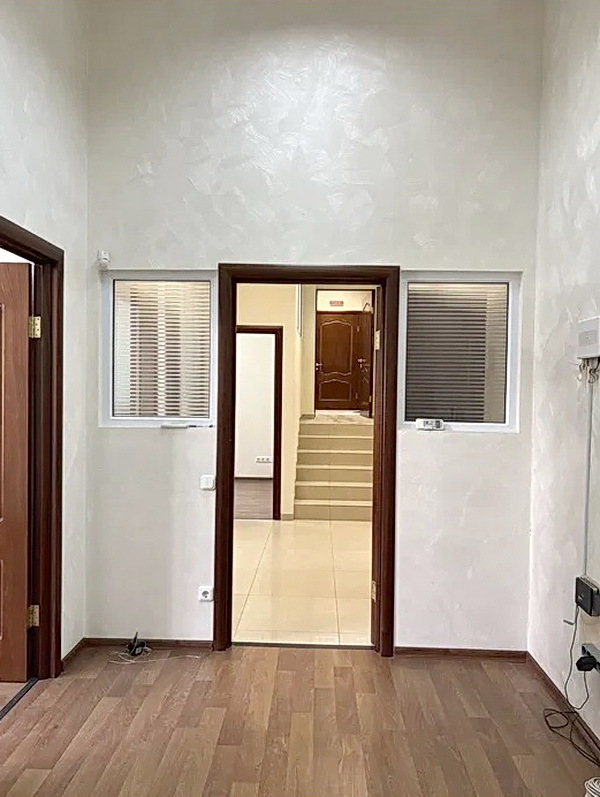 Оренда офісу 95 м², Старокиївська вул., 26