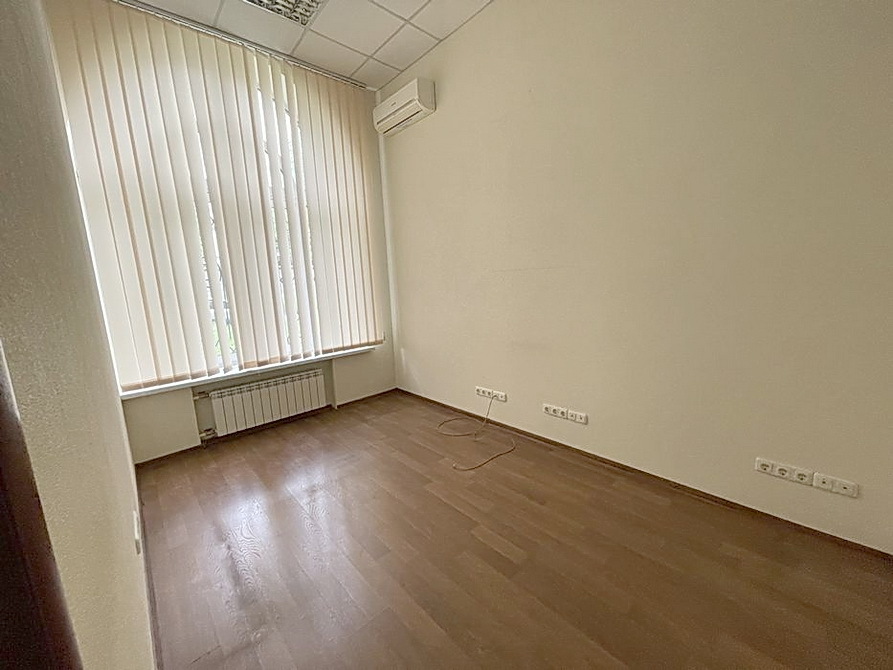 Оренда офісу 95 м², Старокиївська вул., 26