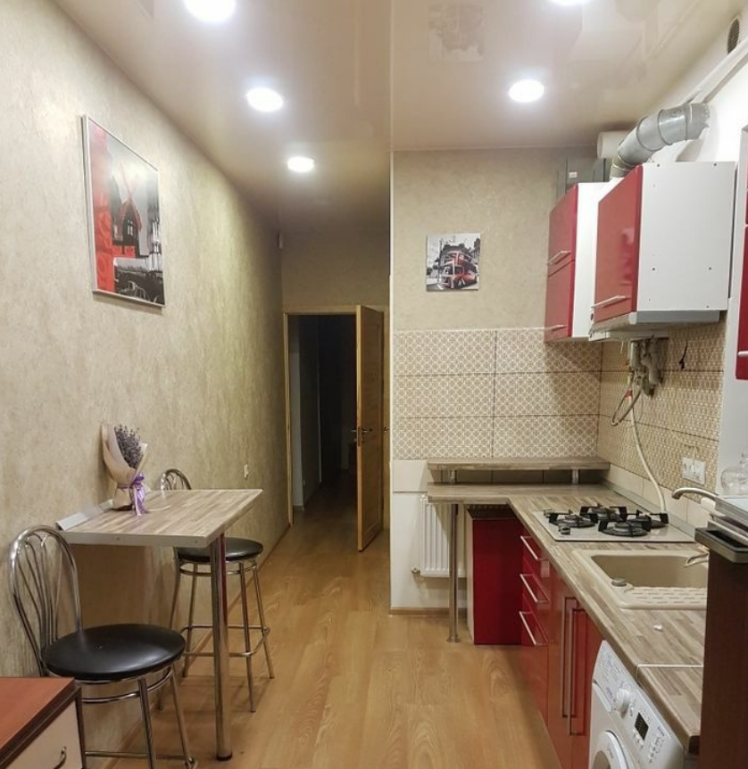 Продажа 2-комнатной квартиры 43 м², Гимназическая ул.